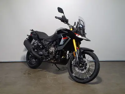SUZUKI V-STROM 800 DE – foto 2