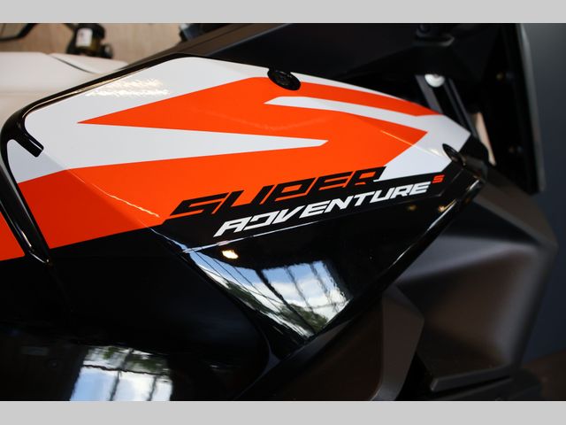 ktm - 1390-super-adventure-s