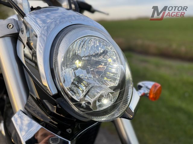 suzuki - m-1800-r-intruder