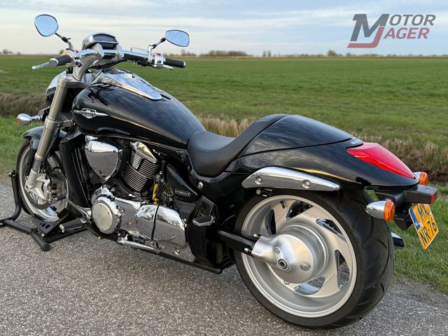 suzuki - m-1800-r-intruder