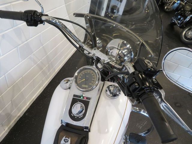 harley-davidson - softail-heritage-classic-114