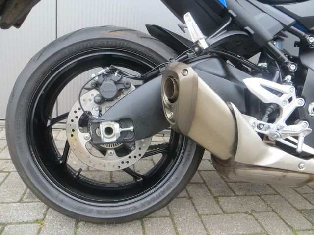 suzuki - gsx-s-950