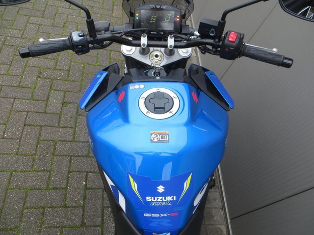 suzuki - gsx-s-950