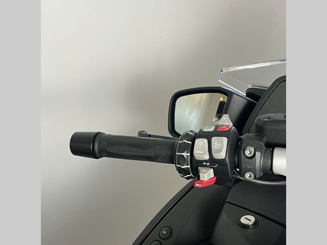 bmw - r-1200-rt-lc