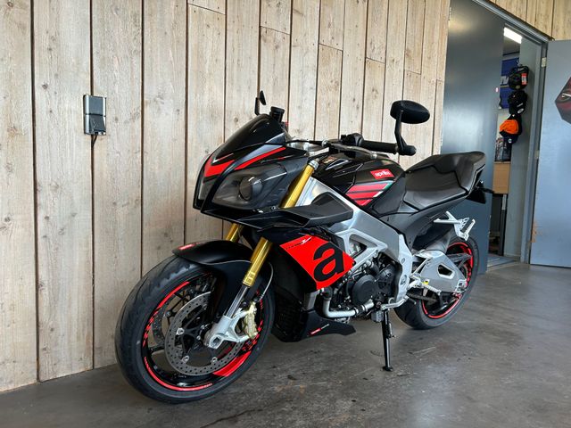 aprilia - tuono-v4