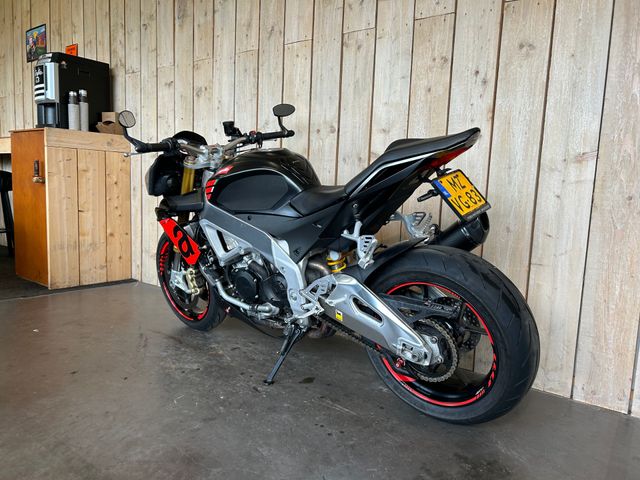 aprilia - tuono-v4