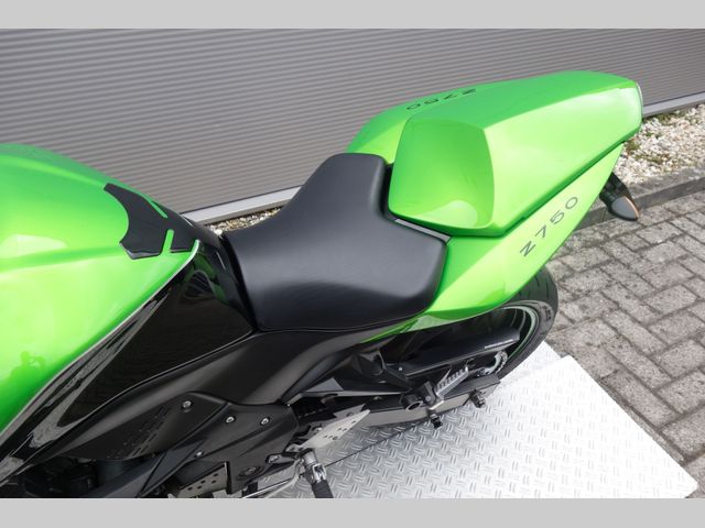 kawasaki - z-750