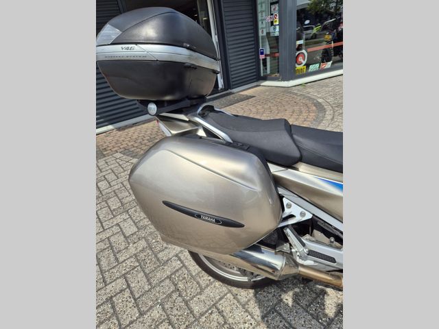 yamaha - fjr-1300