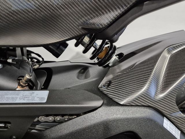 ducati - diavel-for-bentley