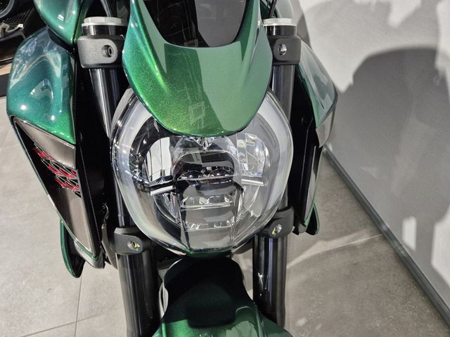 ducati - diavel-for-bentley