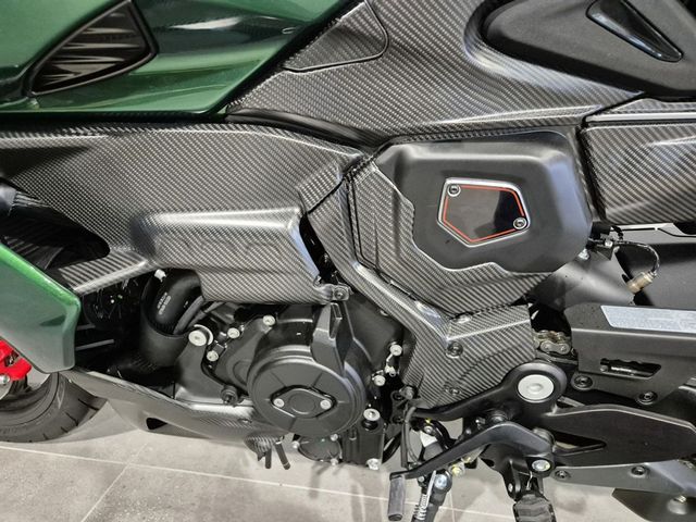 ducati - diavel-for-bentley