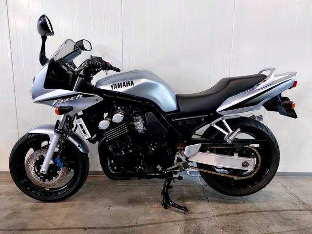 yamaha - fzs-600-fazer