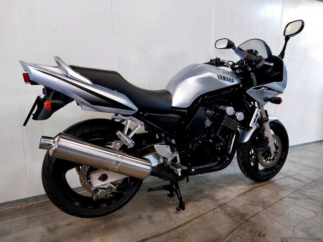 yamaha - fzs-600-fazer