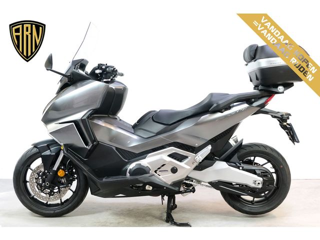 honda - forza-750