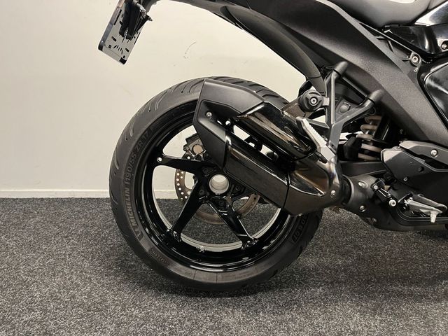 bmw - r-1300-rs