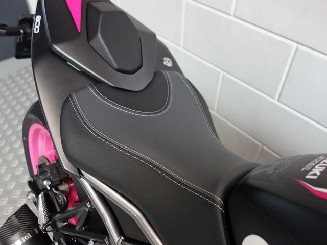 suzuki - gsx-8r