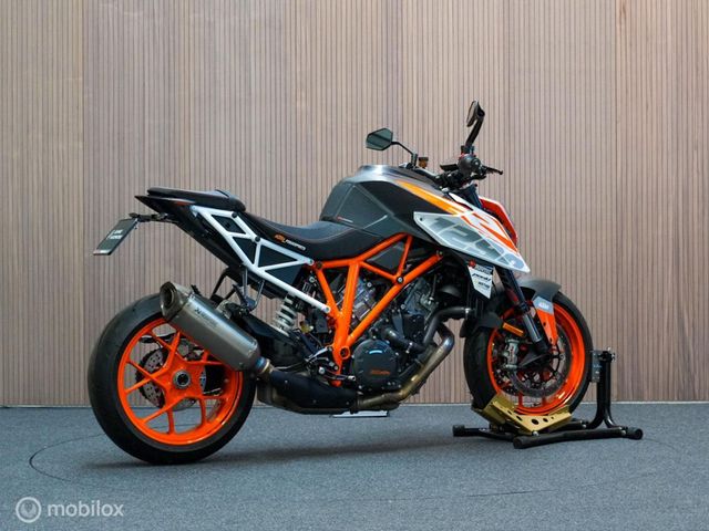ktm - 1290-super-duke-r