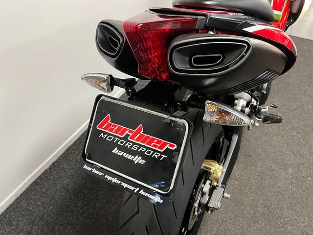 aprilia - dorsoduro-900