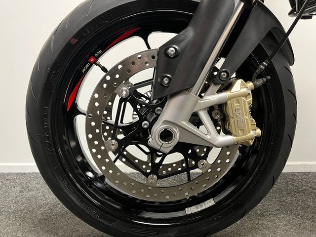 aprilia - dorsoduro-900