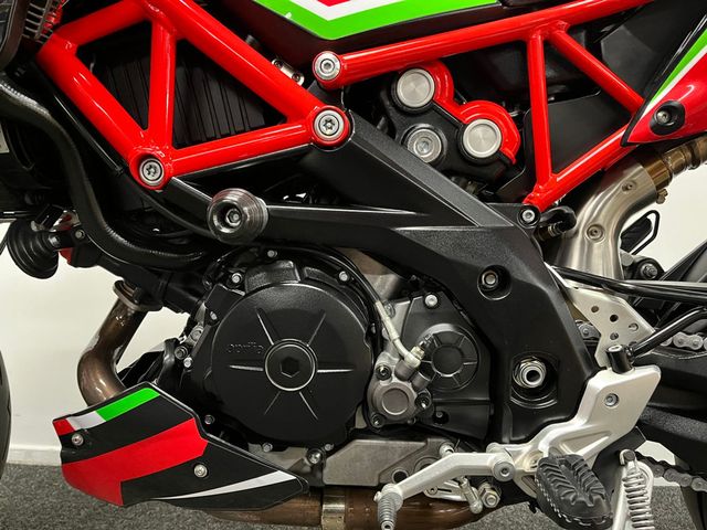 aprilia - dorsoduro-900