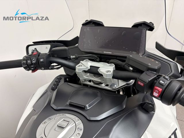 bmw - r-1300-rt