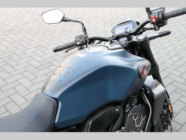 honda - cb-1000-r-black-edition