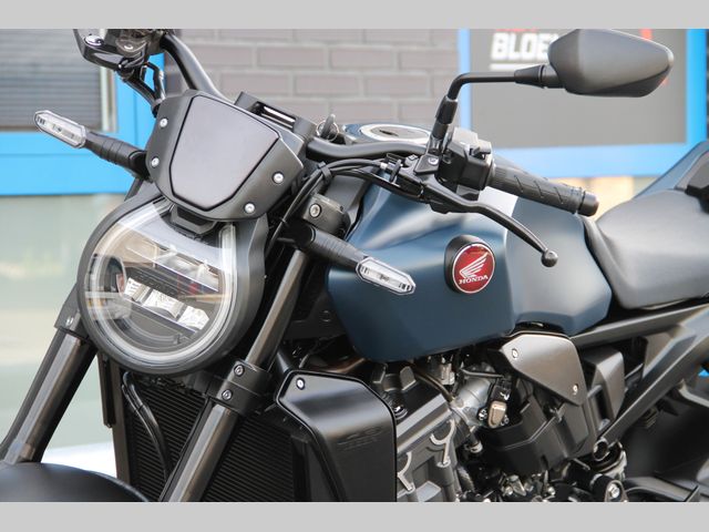 honda - cb-1000-r-black-edition