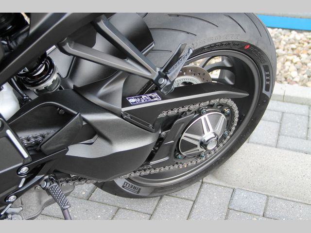 honda - cb-1000-r-black-edition