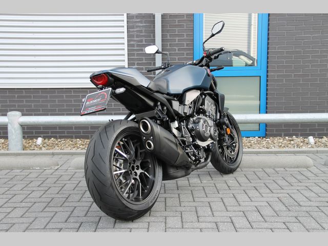 honda - cb-1000-r-black-edition