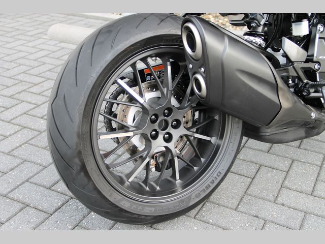 honda - cb-1000-r-black-edition