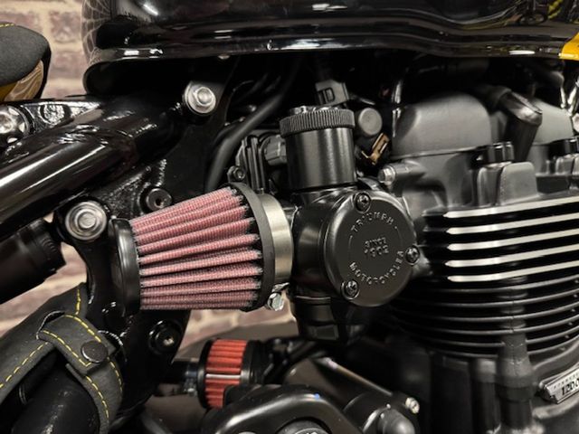 triumph - bonneville-bobber