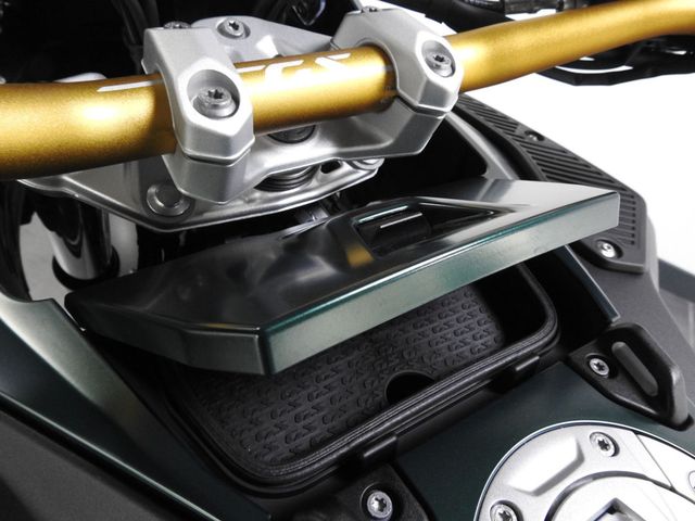 bmw - r-1300-gs-adventure