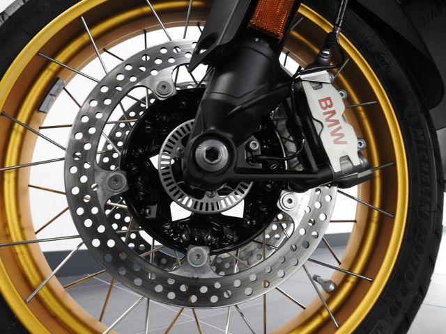 bmw - r-1300-gs-adventure