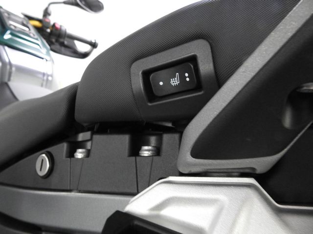 bmw - r-1300-gs-adventure