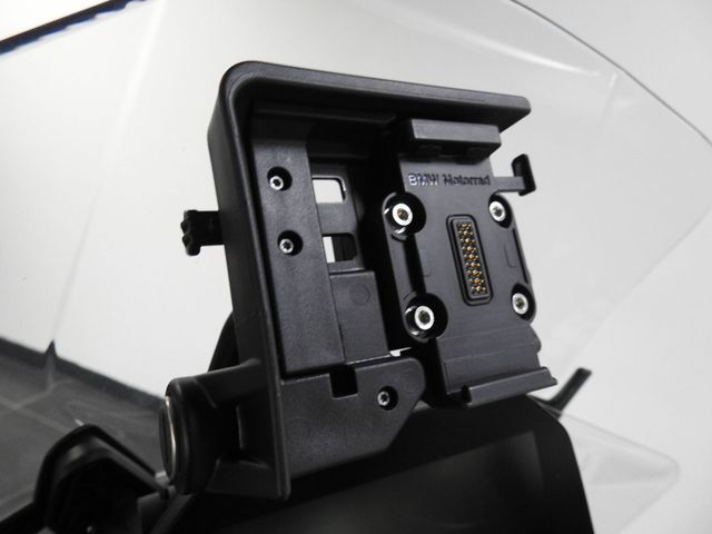 bmw - r-1300-gs-adventure