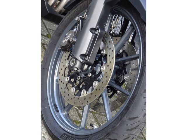 triumph - tiger-explorer