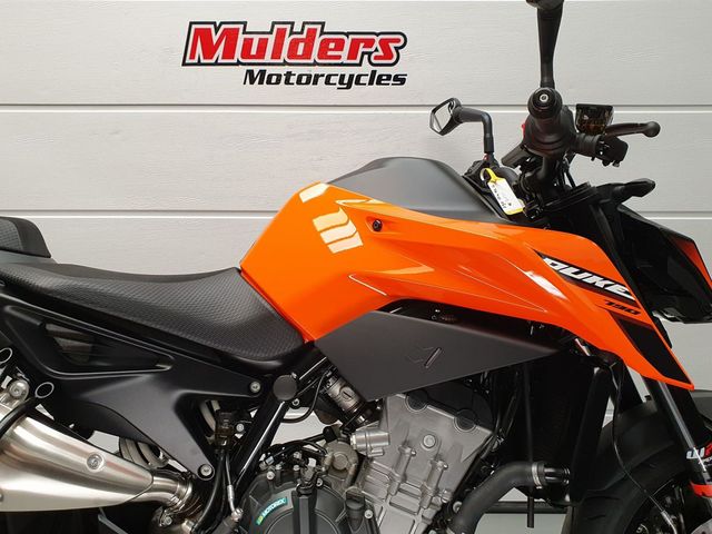 ktm - 790-duke