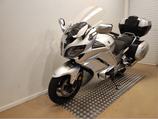 yamaha - fjr-1300-ae
