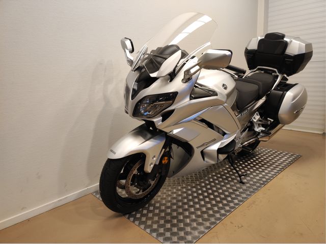 yamaha - fjr-1300-ae
