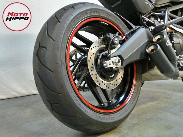 ducati - monster-797--