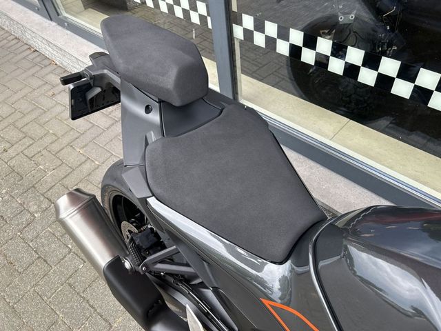 ktm - 990-rc-r