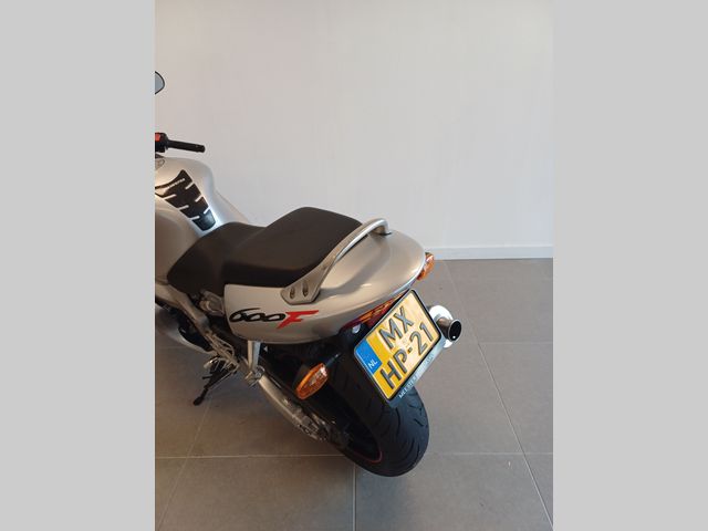 honda - cbr-600-f