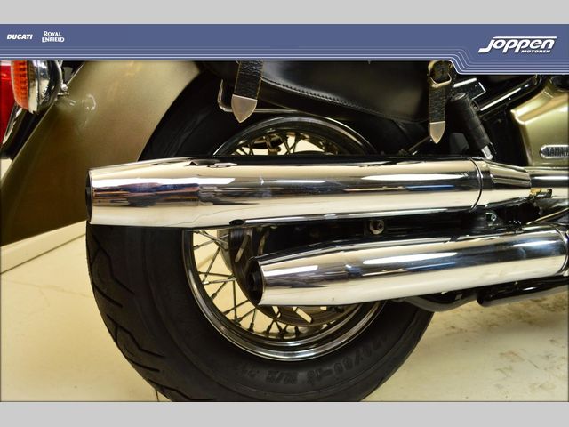 yamaha - xvs-1100-a-dragstar-classic