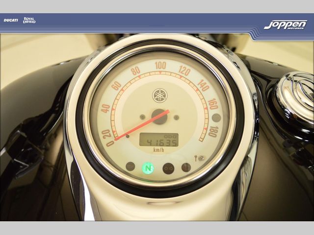 yamaha - xvs-1100-a-dragstar-classic