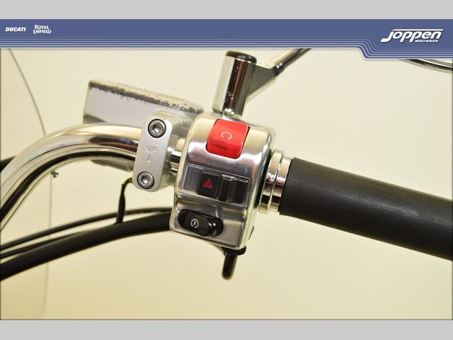 yamaha - xvs-1100-a-dragstar-classic