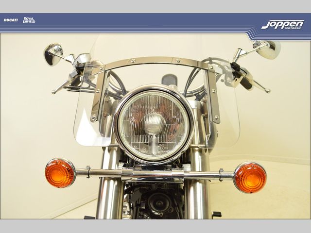 yamaha - xvs-1100-a-dragstar-classic