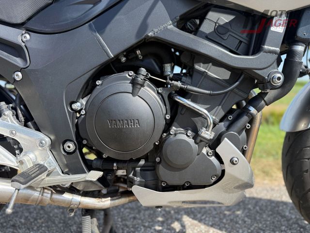 yamaha - tdm-900