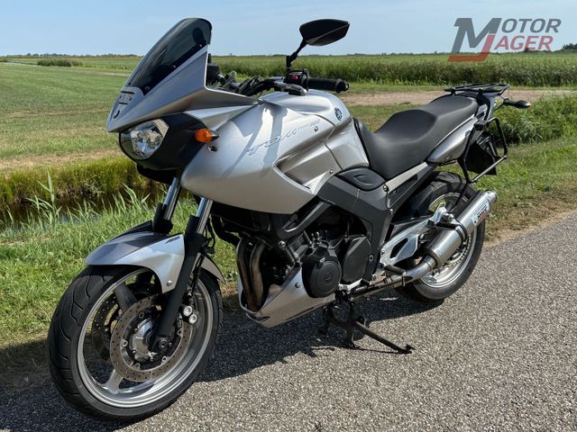 yamaha - tdm-900