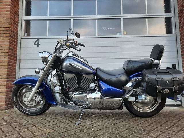 suzuki - vl-1500-lc-intruder