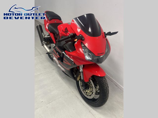 honda - cbr-900-rr-fireblade